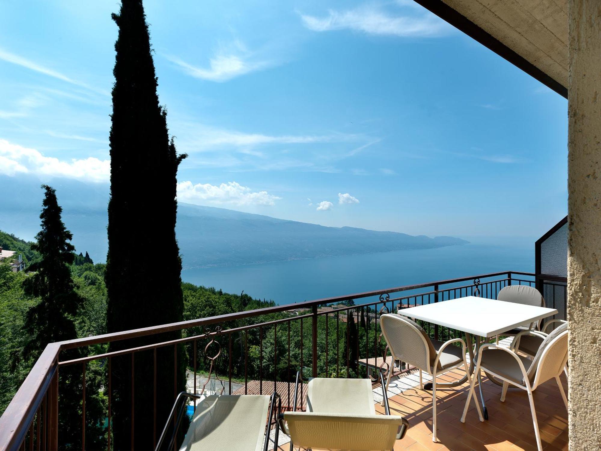 Hotel Residence Panorama La Forca, Gtsgroup Tignale Rom bilde